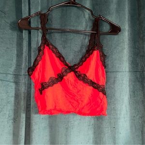 🍒Red n black Lacey tank top 🍒